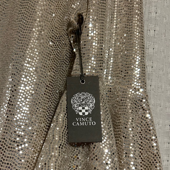 Women’s Vince Camuto Sequence Blouse - Picture 3 of 3